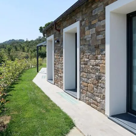 Nyaraló Sleeps 7 Pool Air Con Wifi
